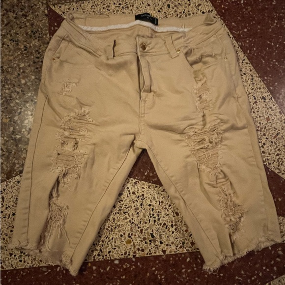 Men’s shorts - Picture 8 of 8